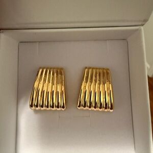 Heaven Mayhen Elegant Gold-Tone Women's Earrings